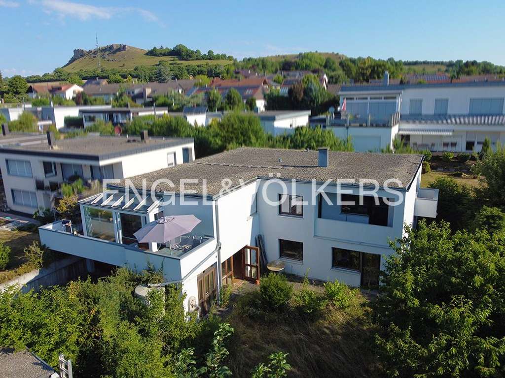 Immobilie in Bopfingen - EFH mit ELW am Ipf – viel Platz und Möglichkeiten zur Modernisierung - Bild 2