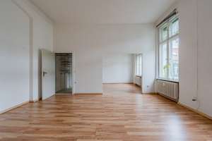 3-Zimmer-Wohnung mit 3,60 m hohen Decken und viel Gestaltungspotenzial im Bayerischen Viertel – Die vollständige Adresse der Immobilie erhältst du vom Anbieter., 10777 Wilmersdorf, Berlin – Vorschaubild 10