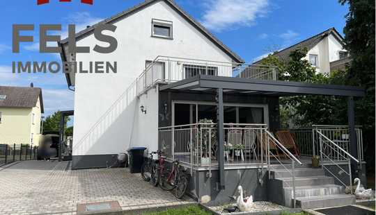 Bild von Exklusives 2- bis 3-Familienhaus in Dietzenbach-Steinberg