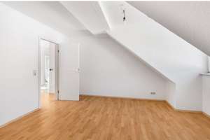 Zentrale Lage, neue Küche, helle Wohnung, 3 Zimmer – Reichsstraße 10, 44809 Hamme, Bochum – Vorschaubild 5