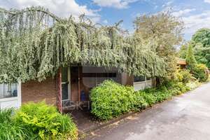 Gemütlicher Bungalow mit besonderem Ambiente – Die vollständige Adresse der Immobilie erhältst du vom Anbieter., 53117 Auerberg, Bonn – Vorschaubild 2