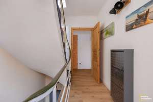 Bremen – Kattenturm | Gepflegte Doppelhaushälfte mit Garten, Terrassen und Balkon – Die vollständige Adresse der Immobilie erhältst du vom Anbieter., 28277 Kattenturm, Bremen – Vorschaubild 3