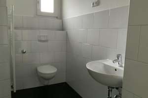 Attraktive 2-Zimmer-Etagenwohnung in Gelsenkirchen – ideal für abwechslungsreiches Wohnen – Germanenstraße 30, 45888 Bulmke-Hüllen, Gelsenkirchen – Vorschaubild 3