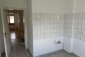 Provisionsfreie 2-Raum-Wohnung mit Aussicht in Bergisch-Neukirchen – Die vollständige Adresse der Immobilie erhältst du vom Anbieter., 51381 Bergisch Neukirchen, Leverkusen – Vorschaubild 4