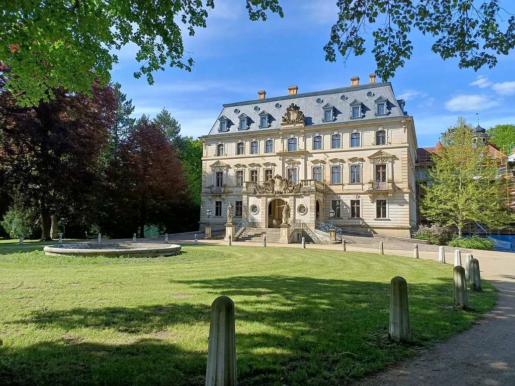 Immobilie in Altdöbern - Großzügiger Dreiseitenhof im Lausitzer Seenland - Bild 2