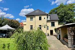 Zweifamilienhaus mit ELW, EG bereits FREI zum Bezug,  großes Grundstück, direkt a.d. Dresdner Heide! – Dresden – Vorschaubild 1