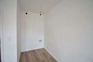 Ideal für Singles! Sanierte 2-Zi-Whg mit Balkon zu vermieten
 – Ellerstraße 97, 40227 Oberbilk, Düsseldorf – Vorschaubild 4