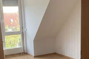 +++ Ein sonniger Traum - lichtdurchflutete 2 Zi. DG-WE mit Dachbalkon, Stpl.  &  Blick ins Grüne+++ – Engelsdorfer Straße 349, 4317 Engelsdorf, Leipzig – Vorschaubild 6