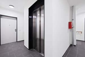 3-Zimmer-Wohnung mit Loggia am Kieler Bootshafen  – Holstenbrücke 24, 24103 Vorstadt, Kiel – Vorschaubild 9