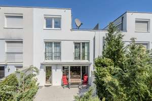 Reihenhaus mit Garten und großzügiger Dachterrasse in ruhiger Lage – Die vollständige Adresse der Immobilie erhältst du vom Anbieter., 70437 Zuffenhausen-Im Raiser, Stuttgart – Vorschaubild 14