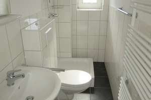 Frisch saniert: 2-Zimmer-Dachgeschosswohnung – Bömelburgweg 8, 22111 Horn, Hamburg – Vorschaubild 4