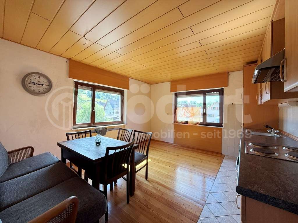 Immobilie in Leidersbach - Zweifamilienhaus im Grünen ! - Bild 1