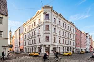 *KÄUFER-PROVISIONSFREI*: Moderne 2-ZKB mit Balkon in denkmalgeschütztem Altbau
