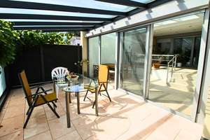 **Exklusiver Bungalow mit Wintergarten und Traumterrasse – Wohnen auf einer Ebene in Perfektion** – Die vollständige Adresse der Immobilie erhältst du vom Anbieter., 67550 Herrnsheim, Worms – Vorschaubild 2