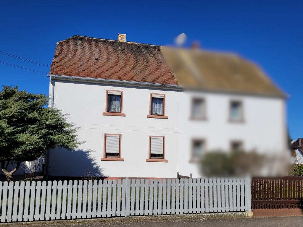 Charmante Doppelhaushälfte mit großem Garten in Naundorf, nahe Oschatz!, Nordsachsen Kreis – Bild 1