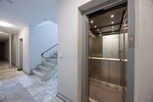 GRAFENBERG: Stilvoller Wohlfühlfaktor – möblierte 2-Zimmer-Wohnung mit Loggia und Aufzug – 40235 Grafenberg, Düsseldorf – Vorschaubild 10