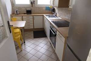 möblierte WG- Zimmer gemeinsame EB-Küche und Badezimmer, sofort bezugsfrei! – im Salzweg 55, 70439 Stammheim-Mitte, Stuttgart – Vorschaubild 5