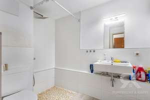 Renditestarkes 1-Zimmer-Apartment mit Balkon - vermietete Kapitalanlage mit 5,6% in Regensburg – Die vollständige Adresse der Immobilie erhältst du vom Anbieter., 93053 Kasernenviertel, Regensburg – Vorschaubild 10