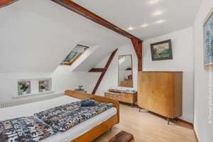 Loxstedt - Düring | Zweifamilienhaus mit Pferdestallen, Ferienapartment, Pool, Stall, Reithalle, Pad – Die vollständige Adresse der Immobilie erhältst du vom Anbieter., 27612 Loxstedt – Vorschaubild 19