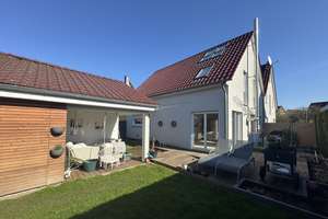 Doppelhaushälfte mit ausgebautem Dachgeschoss in Schulenburg wartet auf neue Eigentümer! – Die vollständige Adresse der Immobilie erhältst du vom Anbieter., 30855 Langenhagen – Vorschaubild 1