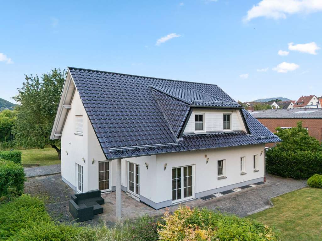 Immobilie in Zierenberg - Neuwertiges Einfamilienhaus mit Sauna und Kamin in Zierenberg - Bild 3