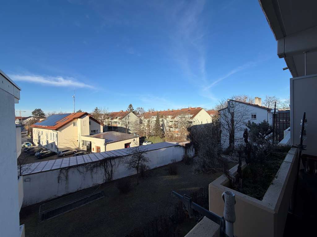 Immobilie in Unterhaching - 1-Zimmer-Apartement mit sonniger West-Balkom - Bild 1