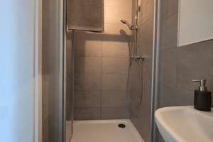 Großzügiges Wohnen mit Stil-4 Zimmer Wohnung mit Balkon, Kamin und Klimaanlage in Buchholz – Die vollständige Adresse der Immobilie erhältst du vom Anbieter., 47249 Buchholz, Duisburg – Vorschaubild 16