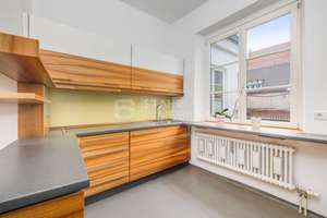 Wohnen unter hohen Decken – Altstadtwohnung mit Charakter im Apothekergäßchen – Die vollständige Adresse der Immobilie erhältst du vom Anbieter., 86150 Innenstadt. St. Ulrich-Dom, Augsburg – Vorschaubild 10