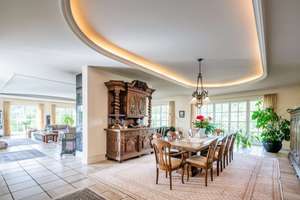 Villa mit hoch gepflegter Außenanlage mit traumhafter Zufahrt auf einem 8.497 m² Grundstück – Die vollständige Adresse der Immobilie erhältst du vom Anbieter., 59755 Arnsberg – Vorschaubild 6