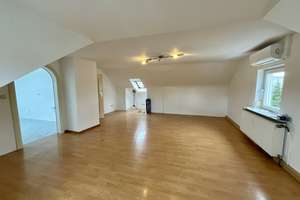 schöne Dachgeschosswohnung 
im 2. OG mit Garage und Gartenmitbenutzung 
in Nürnberg-Großreuth – Die vollständige Adresse der Immobilie erhältst du vom Anbieter., 90431 Großreuth bei Schweinau, Nürnberg – Vorschaubild 5