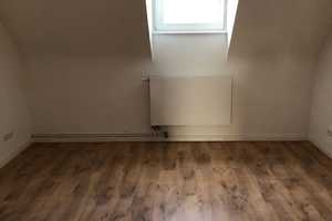 Freundliche und gepflegte 2-Zimmer-Dachgeschosswohnung in Braunschweig – Braunschweig – Vorschaubild 3