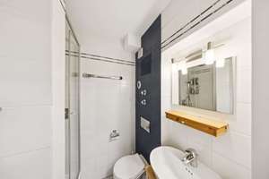 Elegantes Wohnen über zwei Etagen – Maisonette mit Kamin, TG-Stellplatz & Top-Ausstattung – Die vollständige Adresse der Immobilie erhältst du vom Anbieter., 80992 Alt-Moosach, München – Vorschaubild 13