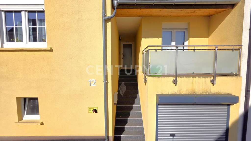 Immobilie in Quierschied - Attraktives Einfamilienhaus mit Balkon, Garage und Garten in ruhiger Wohnlage in Quierschied - Bild 1