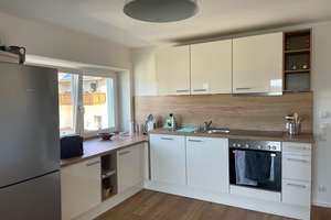 2-Zimmer-Wohnung mit Einbauküche und Balkon in Schönberg – Pfarrgasse 1, 94513 Schönberg – Vorschaubild 1