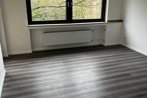 Sanierte 2-Raumwohnung in Krefeld zu vermieten – Die vollständige Adresse der Immobilie erhältst du vom Anbieter., 47803 Benrad-Nord, Krefeld – Vorschaubild 1