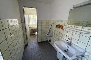 Wohn- und Geschäftshaus mit solider Substanz und attraktiver Renditeperspektive – Die vollständige Adresse der Immobilie erhältst du vom Anbieter., 26382 Innenstadt, Wilhelmshaven – Vorschaubild 27