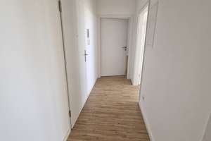 Barrierefrei mit breiten Türen und bodentiefer Dusche! – Helmstedter Straße 32, 39112 Sudenburg, Magdeburg – Vorschaubild 2