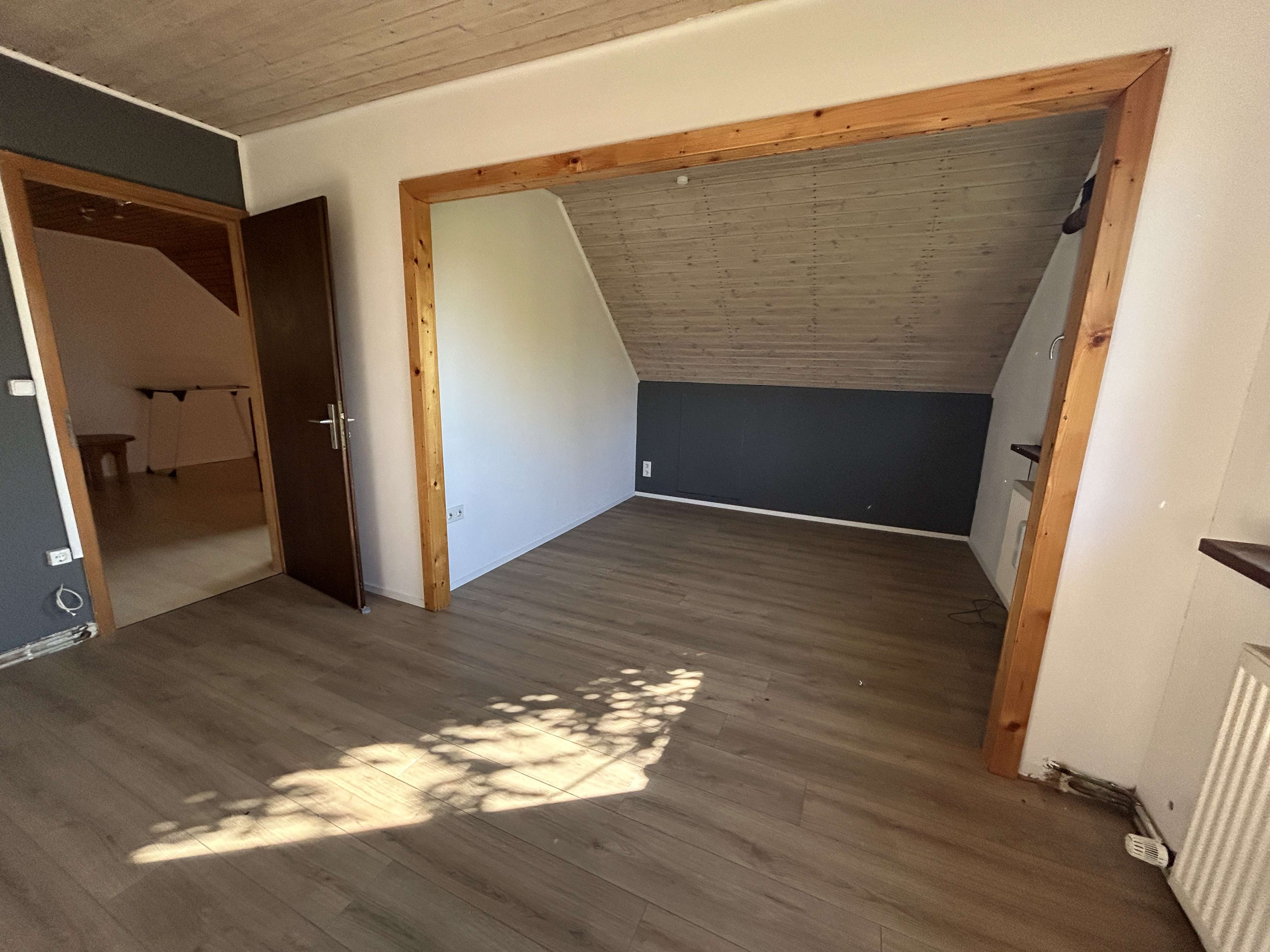 Immobilie in Adelschlag - Leben, Arbeiten und Entspannen - EFH mit großem Garten in Pietenfeld - Bild 6