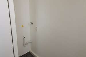 S-West - Neu renoviert! Große 3-Zimmer-WHG mit EBK u. kleinem Balkon 2.OG – Reinsburgstr. 150, 70197 Rotebühl, Stuttgart – Vorschaubild 13