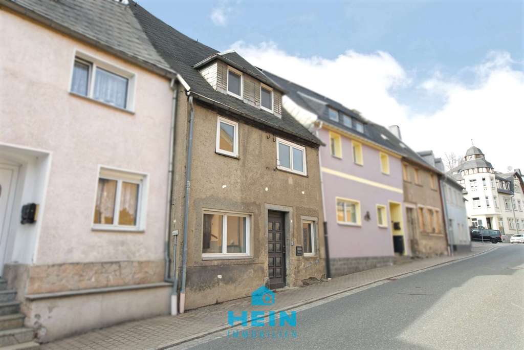 Immobilie in Lößnitz - Zentrales Stadthaus in Lößnitz wartet auf neues Leben - Bild 0