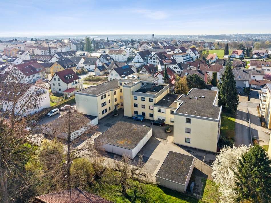 Ansicht Haus mit Umgebungsbeau