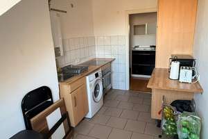 Lebendiger Wohnraum: 2-Zimmer-Wohnung in Düsseldorf-Rath – Rather Kreuzweg 58, 40472 Rath, Düsseldorf – Vorschaubild 5