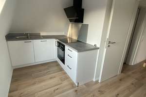 3-Zimmer-DG-Wohnung in Zuffenhausen  – Die vollständige Adresse der Immobilie erhältst du vom Anbieter., 70435 Zuffenhausen-Frauensteg, Stuttgart – Vorschaubild 5