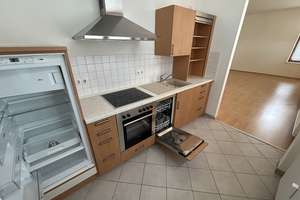 Geräumige 1-Zimmer-Wohnung mit Einbauküche und großem Balkon! – Gerhart-Hauptmann-Str. 18, 39108 Stadtfeld Ost, Magdeburg – Vorschaubild 4