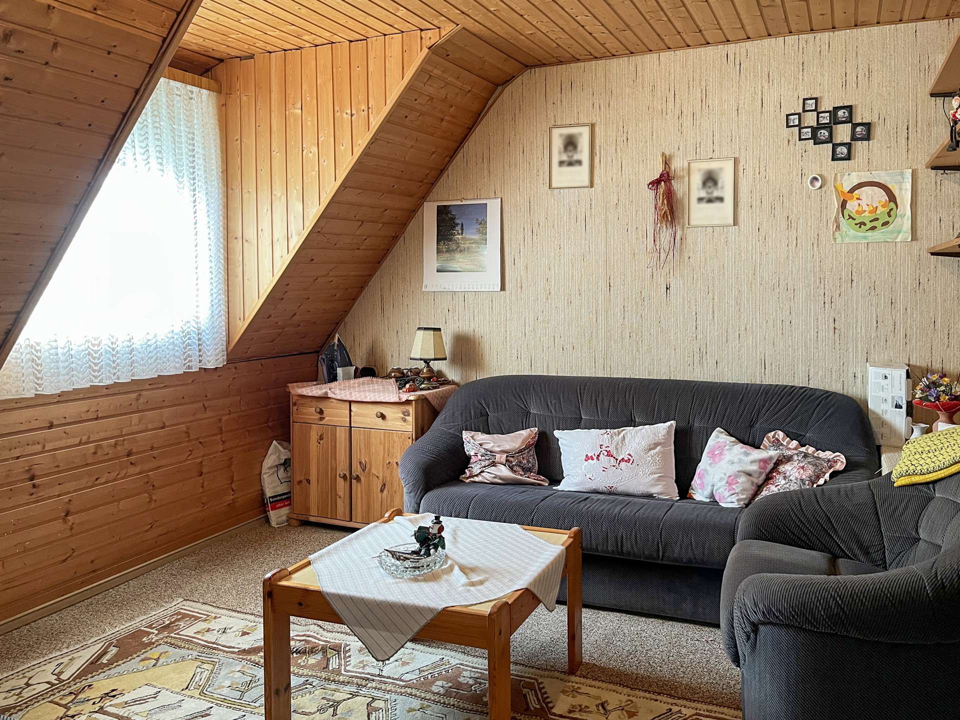 Immobilie in Hamm (Sieg) - Renovierungsbedürftige Doppelhaushälfte mit Garage auf einem Erbpachtgrundstück in Hamm/Sieg! - Bild 4