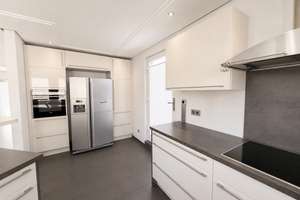 Stadtvilla mit Einliegerwohnung in Frankfurt 2 Garagen,2 Stellplätzen, Terrasse & Garten – 65931 Sindlingen, Frankfurt am Main – Vorschaubild 29