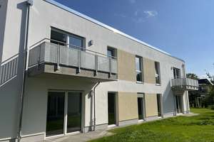 Barrierearm! 2-Zimmer-Wohnung mit Terrasse, Duschbad, Einbauküche u. Stellplatz