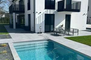 wunderschönes & großzügiges Einfamilienhaus mit Pool und großer Tiefgarage – München (Kreis) – Vorschaubild 1