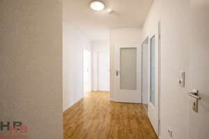 BESTLAGE - vordere Wachmannstraße, sanierte 3-Zimmer-Wohnung inkl. Garage – Die vollständige Adresse der Immobilie erhältst du vom Anbieter., 28209 Bürgerpark, Bremen – Vorschaubild 2