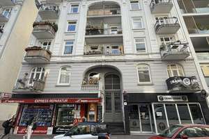 Schöne 3,5 Zi.-Altbauwohnung mit Holzdielen und Balkon – Talstr. 25, 20359 St. Pauli, Hamburg – Vorschaubild 2